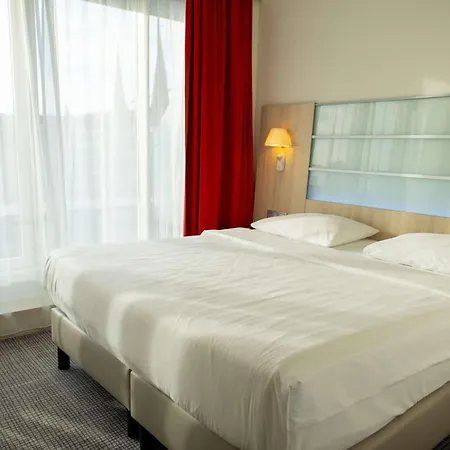Park By Radisson Hotel 4*
