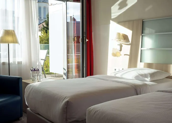 林茨雷迪森公园客栈