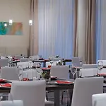 بارك إن باي راديسون لينز لينتز