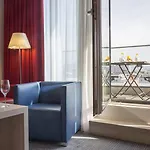بارك إن باي راديسون لينز 4* لينتز