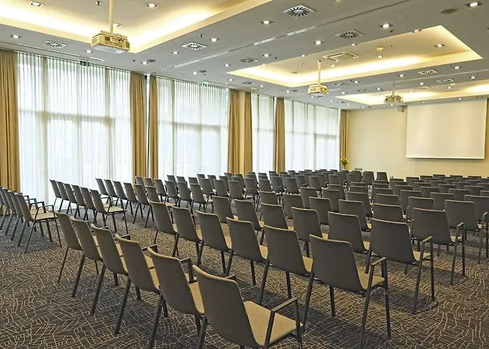 Отель Park By Radisson 4*